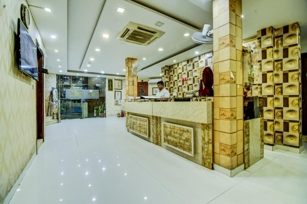 Oyo Hotel Asko International Near Gurudwara Shri Bangla Sahib Nuova Delhi Esterno foto